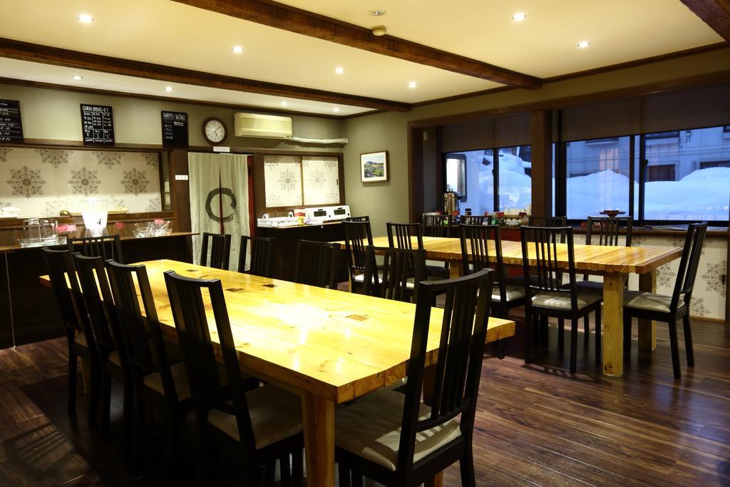 Snowlines Lodge Hakuba Bagian luar foto